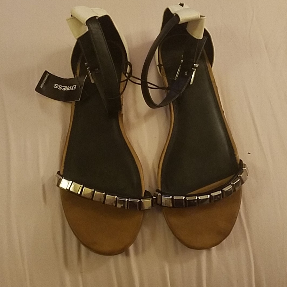 Express NWT Black and White Sandals with Ankle Buckle Size 8